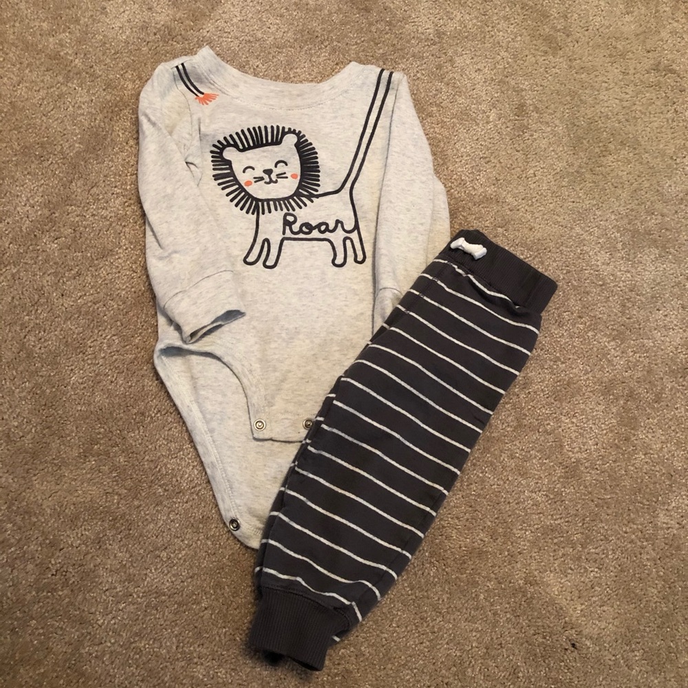 Carter’s Baby Outfit